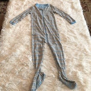 NWOT The Children’s Place Footed Pajamas Sleeper